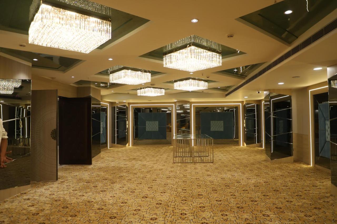 The Royal Class Hotel Gwalior Eksteriør bilde