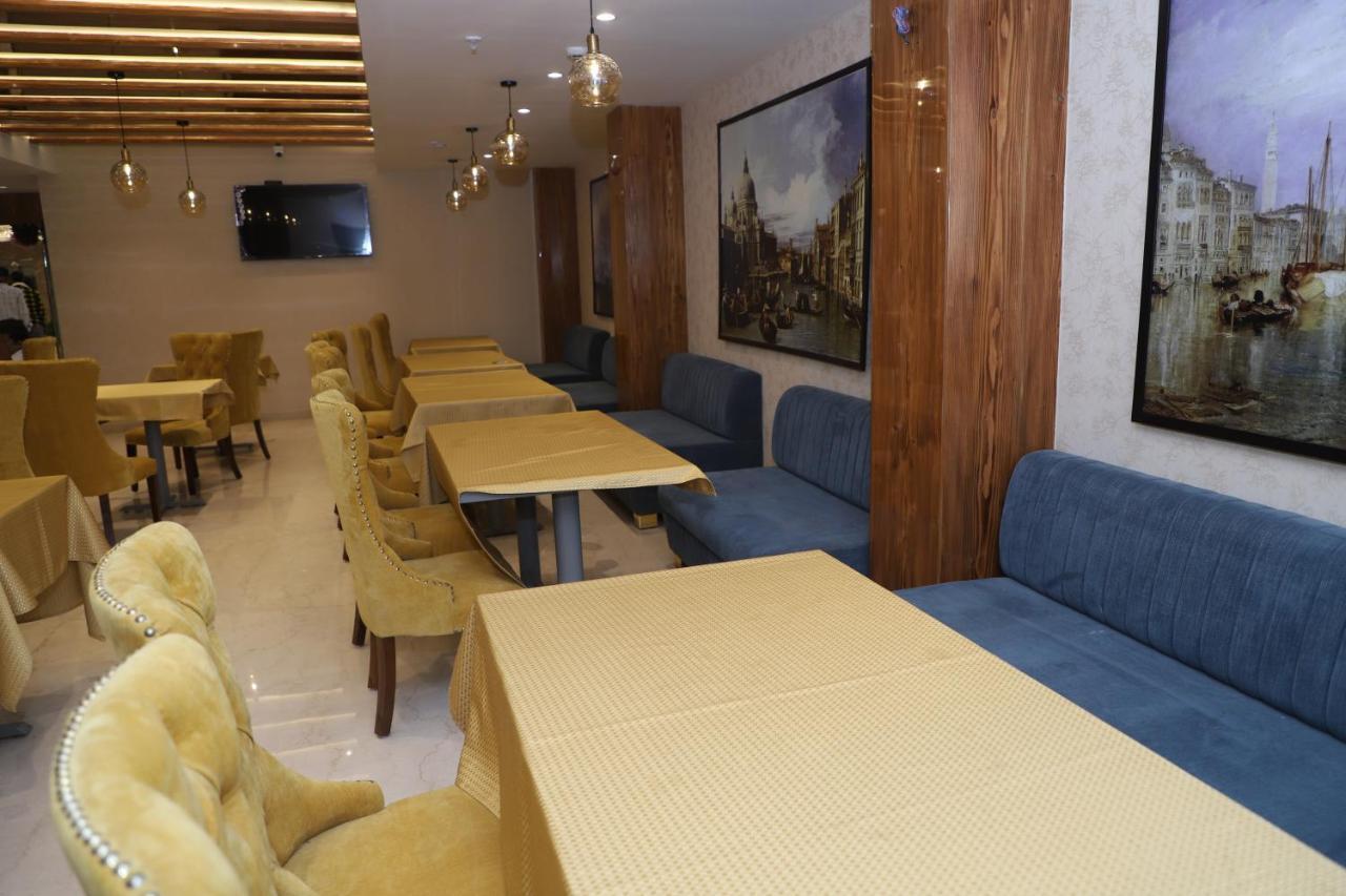 The Royal Class Hotel Gwalior Eksteriør bilde