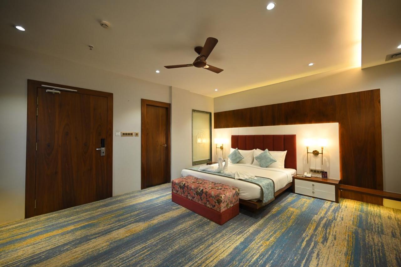 The Royal Class Hotel Gwalior Eksteriør bilde